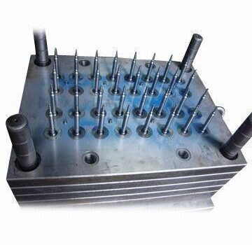 plastic-syringe-mould